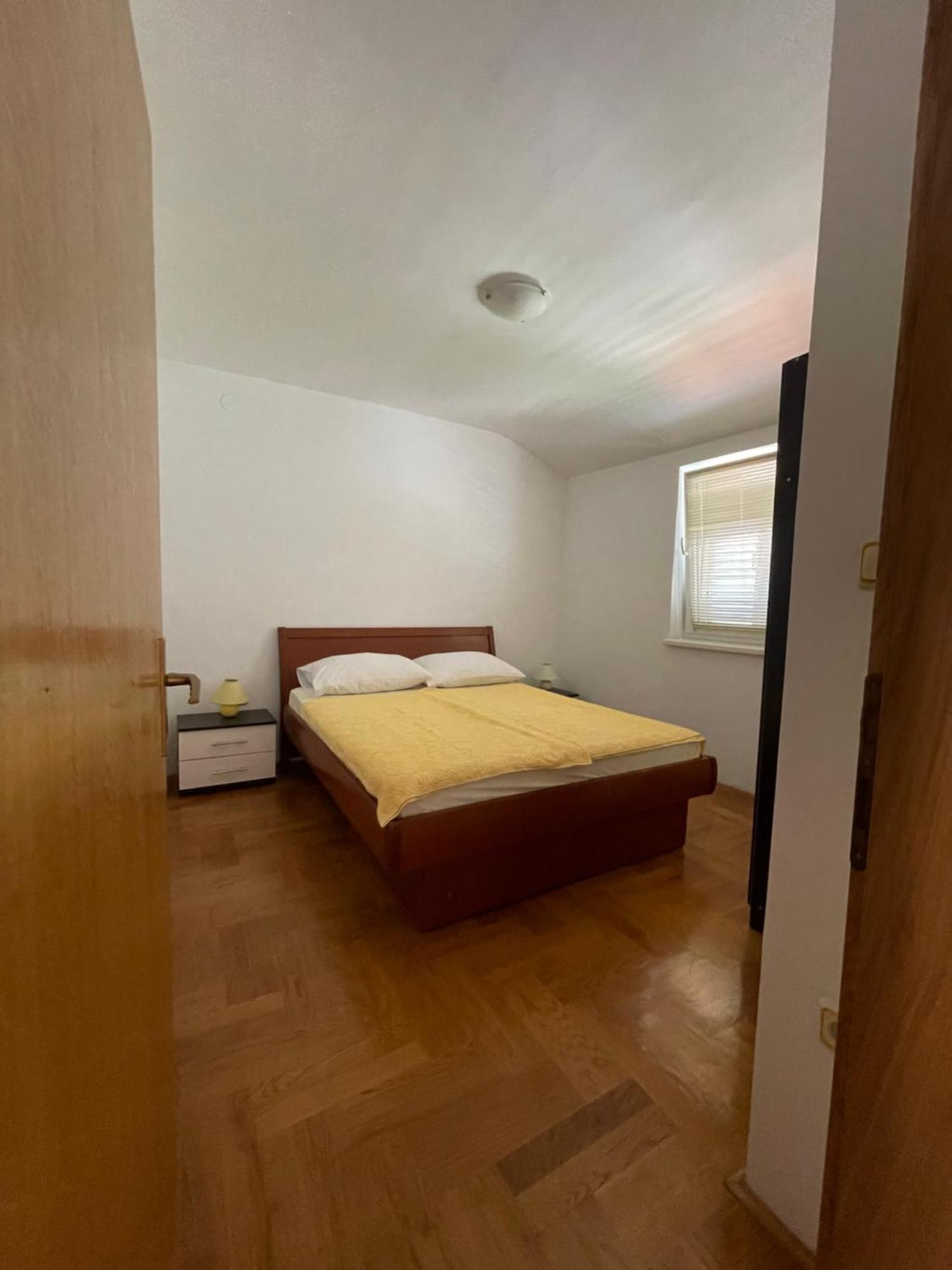 Apartments Dunja 马林斯卡 外观 照片