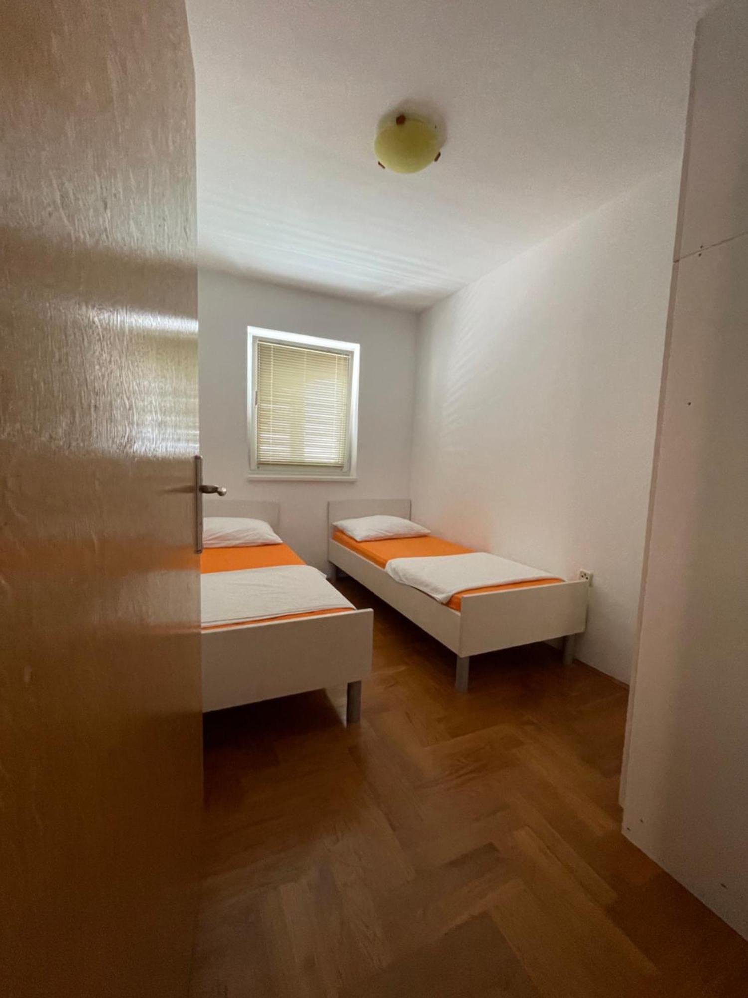 Apartments Dunja 马林斯卡 外观 照片