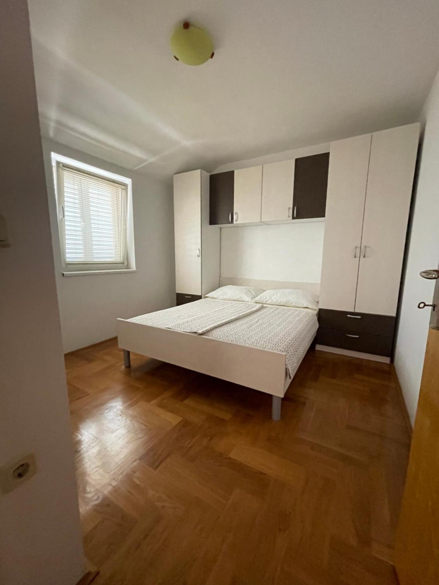 Apartments Dunja 马林斯卡 外观 照片